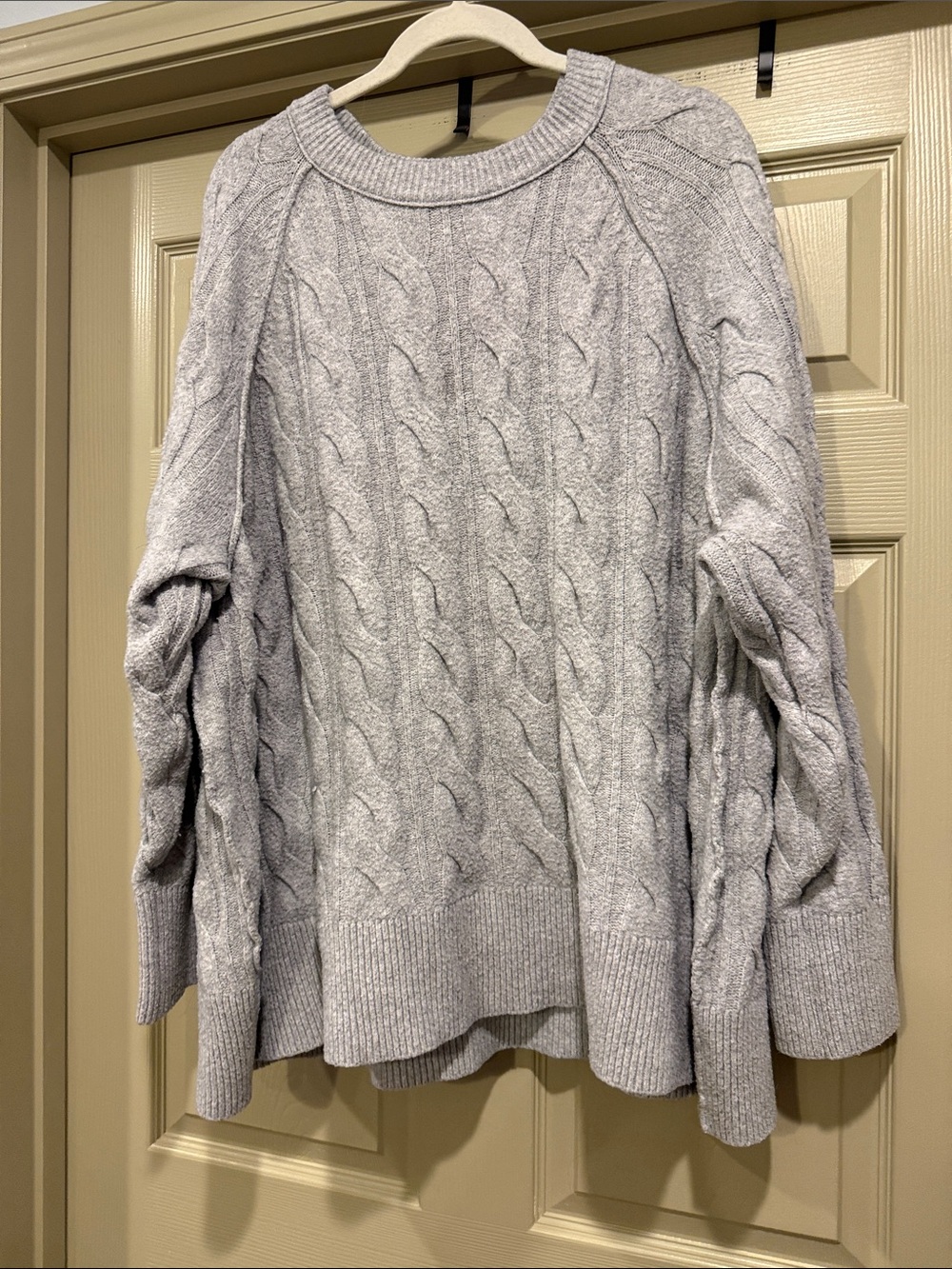 aerie Cable Knit Crewneck Sweater - Light Gray